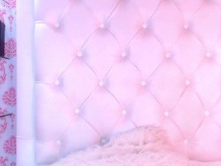 ?, Nicol? naked on cam. Free Live Sex Chat Room