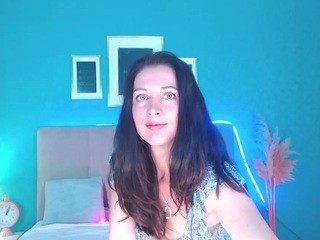 HannahSmile naked on cam. Free Live Sex Chat Room
