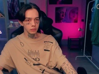 HariBones naked on cam. Free Live Sex Chat Room