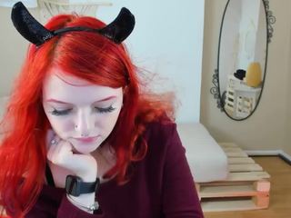 tinyredprincess naked on cam. Free Live Sex Chat Room