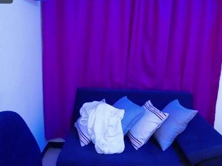 ASHLEY Kitty naked on cam. Free Live Sex Chat Room
