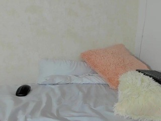 bonniiee , ? naked on cam. Free Live Sex Chat Room