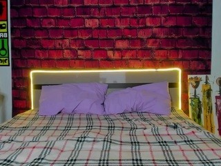 Hotmommy55 naked on cam. Free Live Sex Chat Room