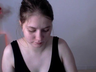 BreeShines naked on cam. Free Live Sex Chat Room