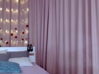 LoyaDua naked on cam. Free Live Sex Chat Room