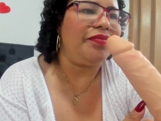 MATUREFANTASTIC-40 naked on cam. Free Live Sex Chat Room