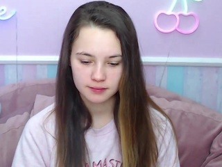 SusanSmithS naked on cam. Free Live Sex Chat Room