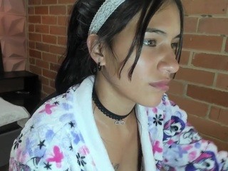 Morgan-Hardy naked on cam. Free Live Sex Chat Room