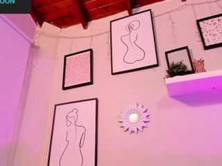 Let me be your Molly naked on cam. Free Live Sex Chat Room