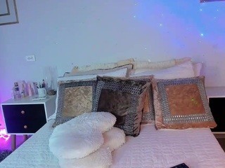Lilii Moon H naked on cam. Free Live Sex Chat Room