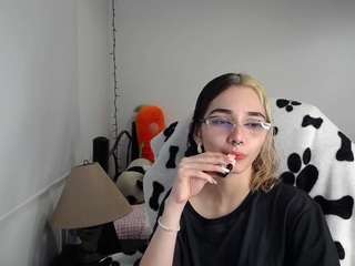 little-vivi1 naked on cam. Free Live Sex Chat Room