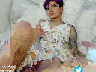 Nami-dinnar naked on cam. Free Live Sex Chat Room