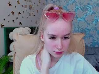 AsunaYuukki naked on cam. Free Live Sex Chat Room