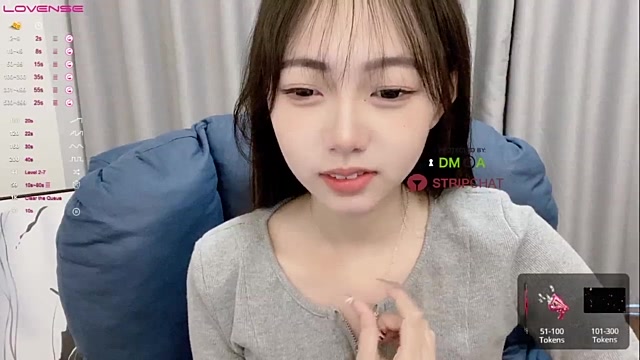 18-GirlX xxx stripping on webcam for live porn video chat