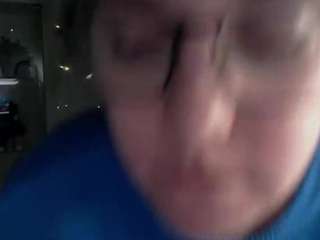 LittleShybb  naked on cam.  Free Live Sex Chat Room