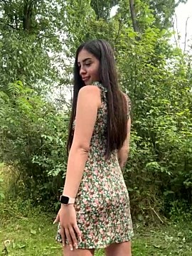 HotAllie xxx stripping on webcam for live porn video chat