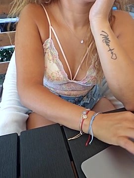 SweetArabic xxx stripping on webcam for live porn video chat