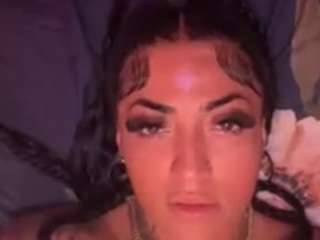 CubanQueen91 naked on cam. Free Live Sex Chat Room