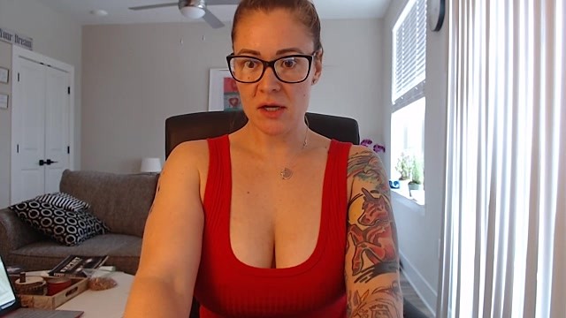 HollyTattoo xxx stripping on webcam for live porn video chat