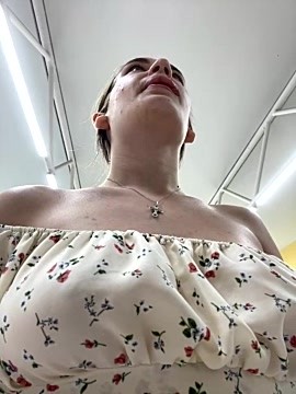 Inflifox xxx stripping on webcam for live porn video chat