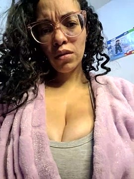 LUCI_LOVE xxx stripping on webcam for live porn video chat