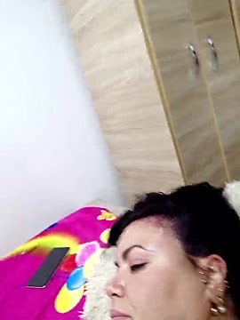 Mia_hot_cum xxx stripping on webcam for live porn video chat