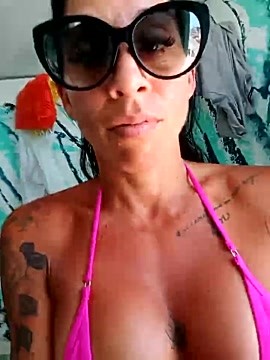 Sexy7883 xxx stripping on webcam for live porn video chat