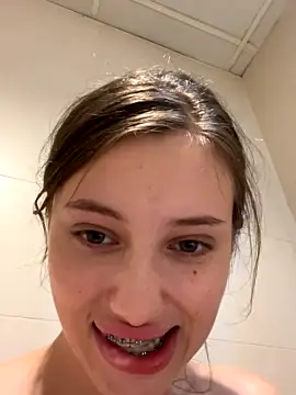 AlabamaBarker xxx stripping on webcam for live porn video chat