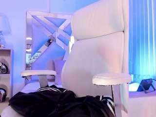 Amy-jons naked on cam. Free Live Sex Chat Room