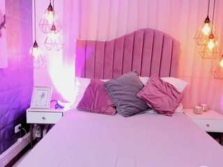 magic-fernanda naked on cam. Free Live Sex Chat Room