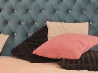 PinkyJollie naked on cam. Free Live Sex Chat Room