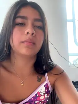 SaritaHot_69 xxx stripping on webcam for live porn video chat