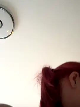 Xowiene xxx stripping on webcam for live porn video chat