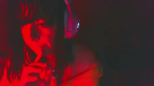 XxX-Tigroouu-XxX xxx stripping on webcam for live porn video chat