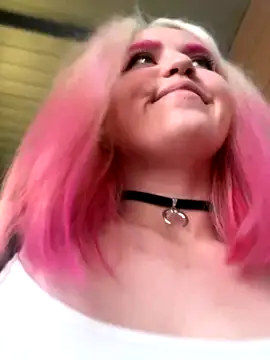 Ahsokaa xxx stripping on webcam for live porn video chat