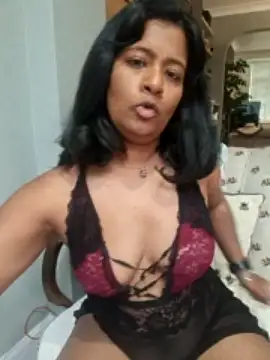 Melarose xxx stripping on webcam for live porn video chat