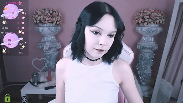 Sara_frade xxx stripping on webcam for live porn video chat