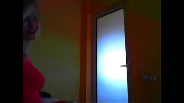 Sexy blonde takes a shower webcam – more videos SWEETGIRLCAM.COM