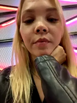 Street_Krystina xxx stripping on webcam for live porn video chat