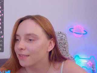 Yummy_Girl naked on cam. Free Live Sex Chat Room