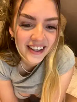 Alessia_Moor xxx stripping on webcam for live porn video chat