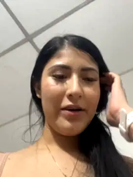 Ashley-Cutte- xxx stripping on webcam for live porn video chat