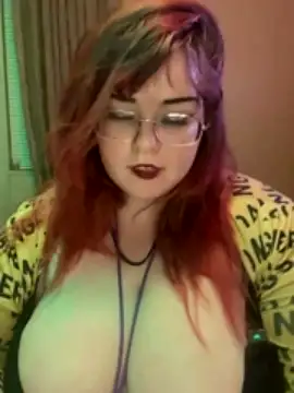 Big_Tit_Louisiana_Chik xxx stripping on webcam for live porn video chat