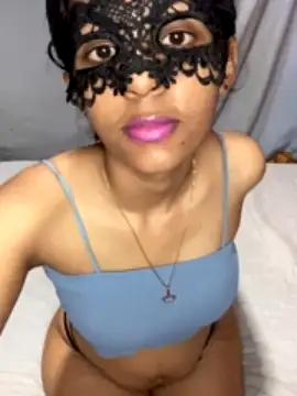 Khaleesi_69 xxx stripping on webcam for live porn video chat