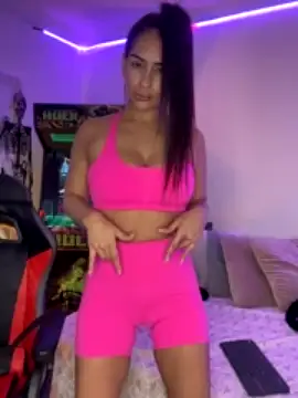Mau_White xxx stripping on webcam for live porn video chat