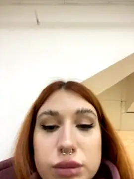 RedKarina xxx stripping on webcam for live porn video chat