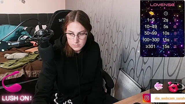 Xesra20x xxx stripping on webcam for live porn video chat