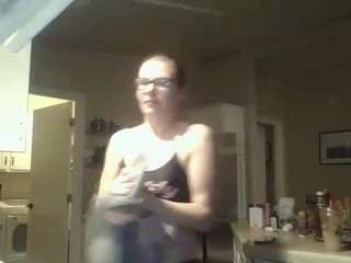 Daddyslittleslut nude before cam. Free Live Sex Chat Room