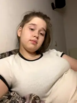 HornyGirlH xxx strip on cam for live porn chat