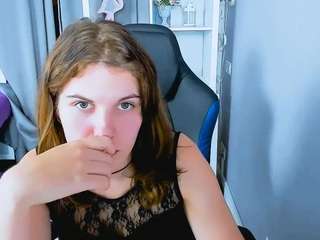 Lillubb naked on cam. Free Live Sex Chat Room